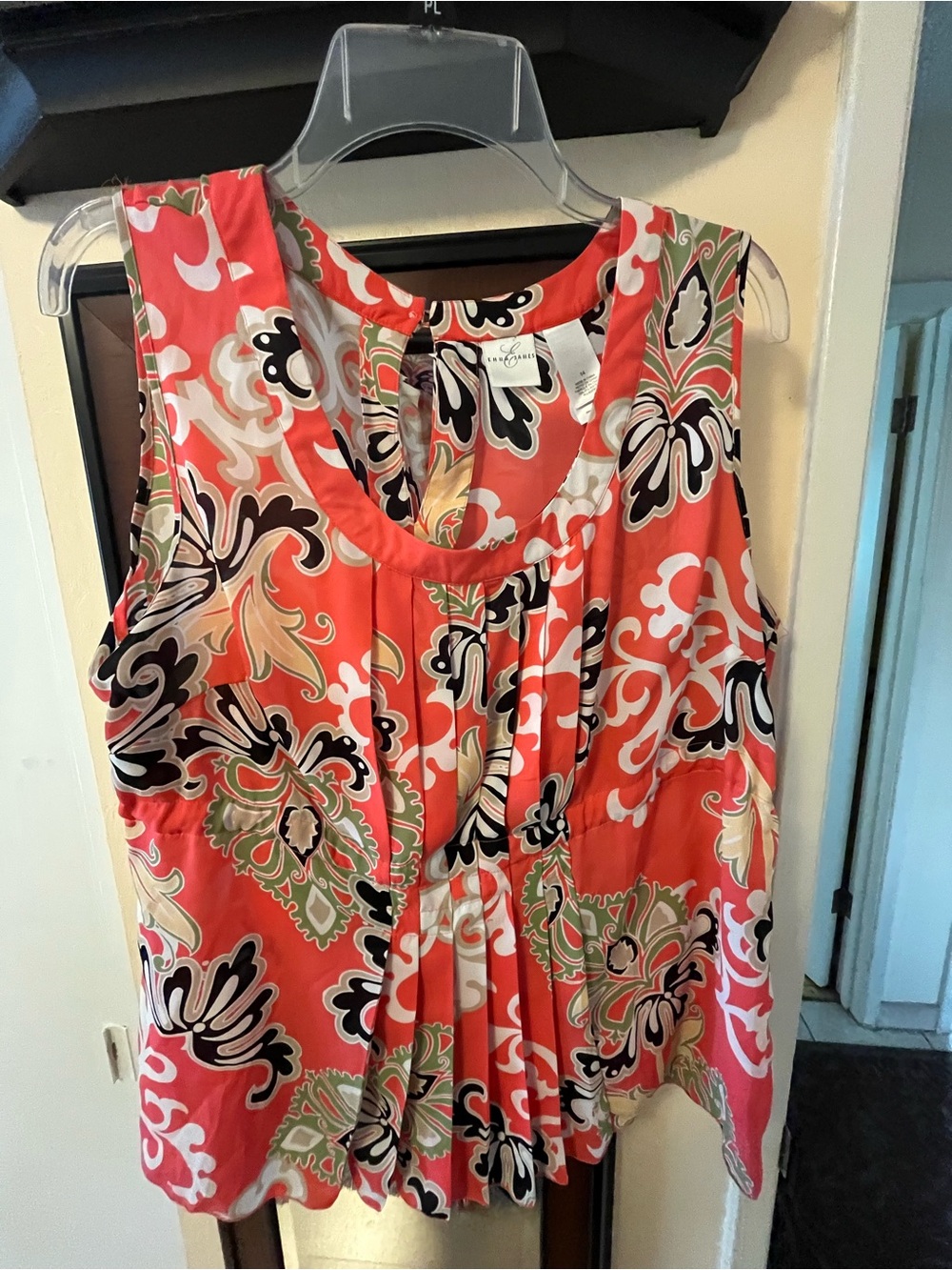 Emma James Coral Floral Sleeveless Pleated Top